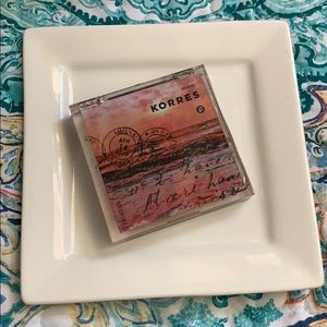 KORRES Pressed powder trio